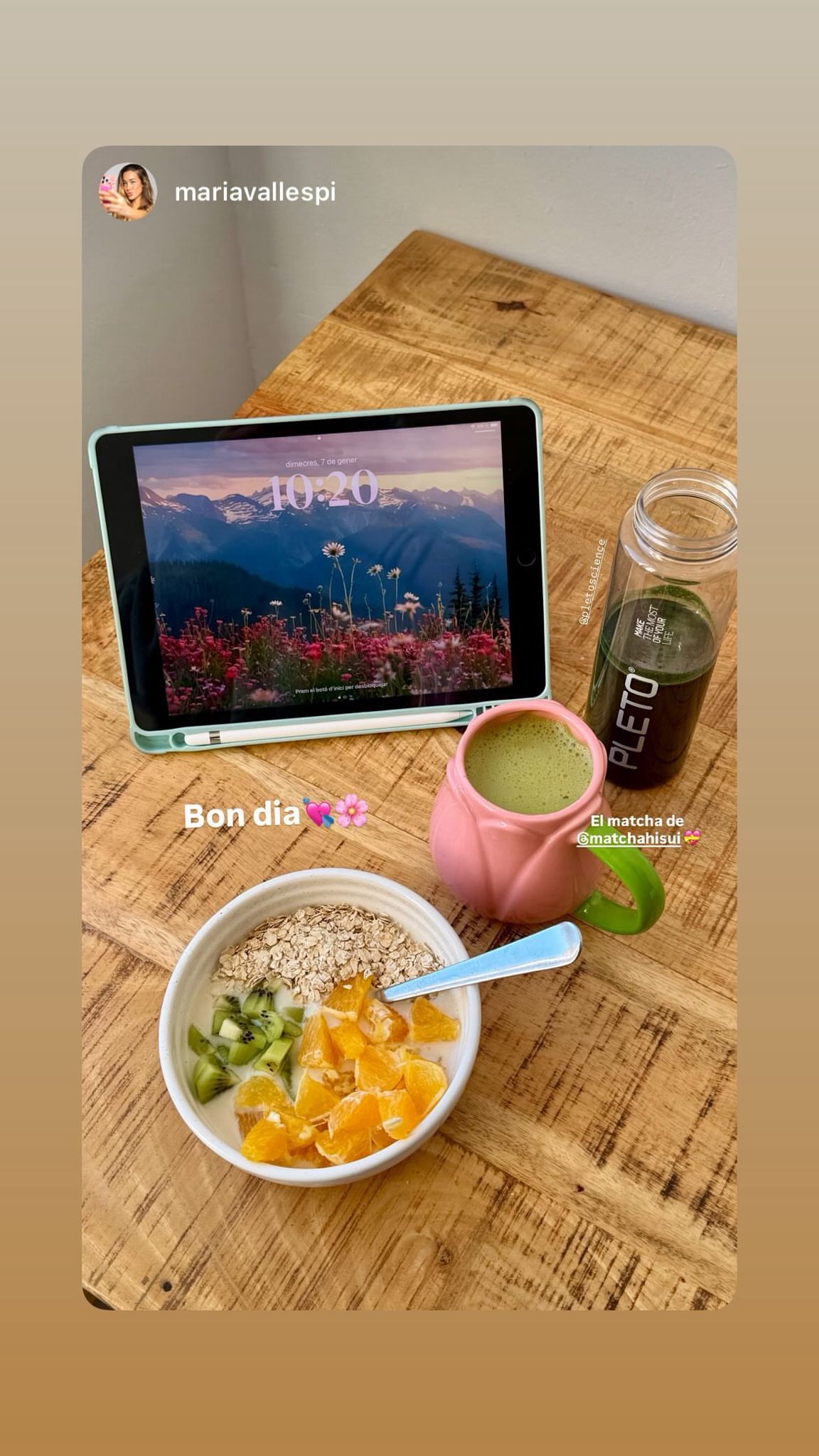 Matcha latte amb paiet de vidre